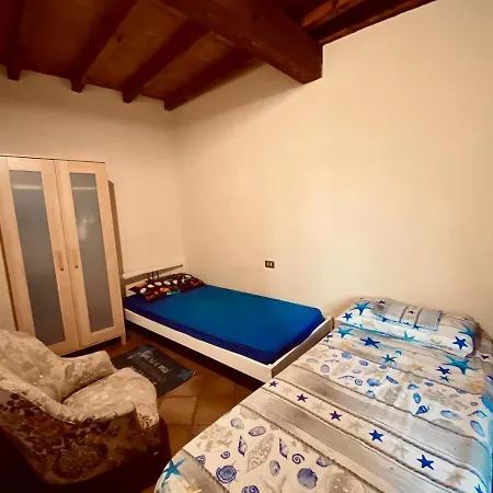 Casa Al Vittoriale Degli Italiani Di Gabriele D' Annunzio - * Gardone Riviera