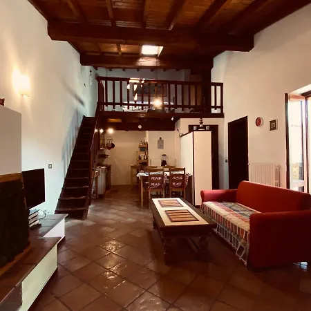 Casa Al Vittoriale Degli Italiani Di Gabriele D' Annunzio -