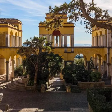 Casa Al Vittoriale Degli Italiani Di Gabriele D' Annunzio - Gardone Riviera