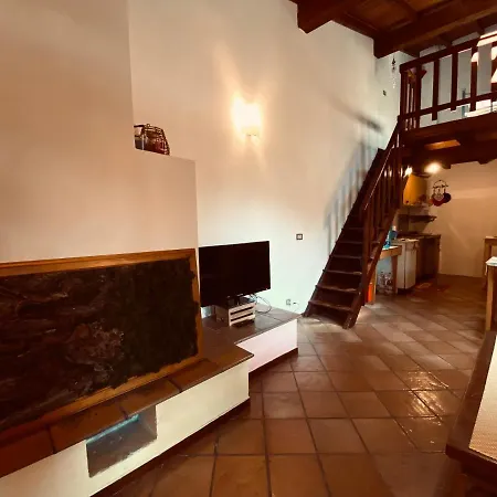 Casa Al Vittoriale Degli Italiani Di Gabriele D' Annunzio - * Gardone Riviera